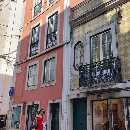 Apartment In The Heart Of *
